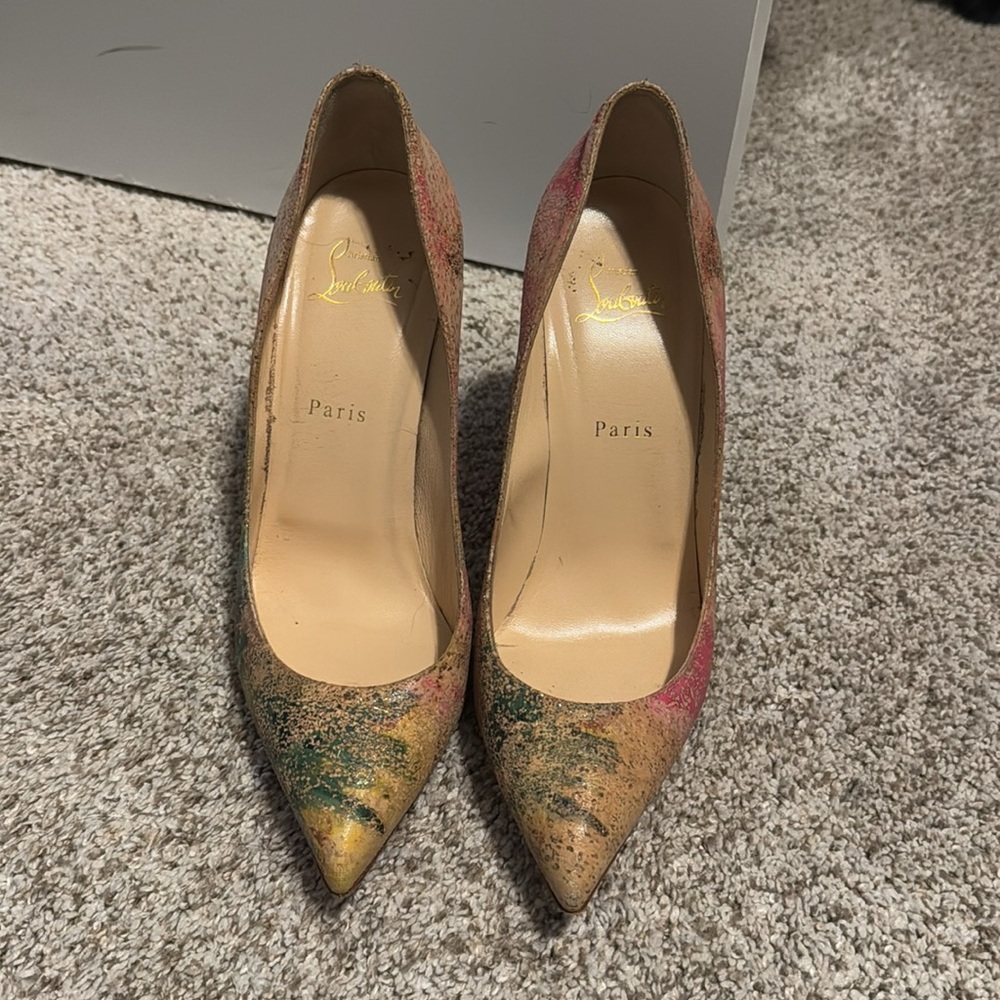 Christian Louboutin Pigalles follies - Picture 4 of 15